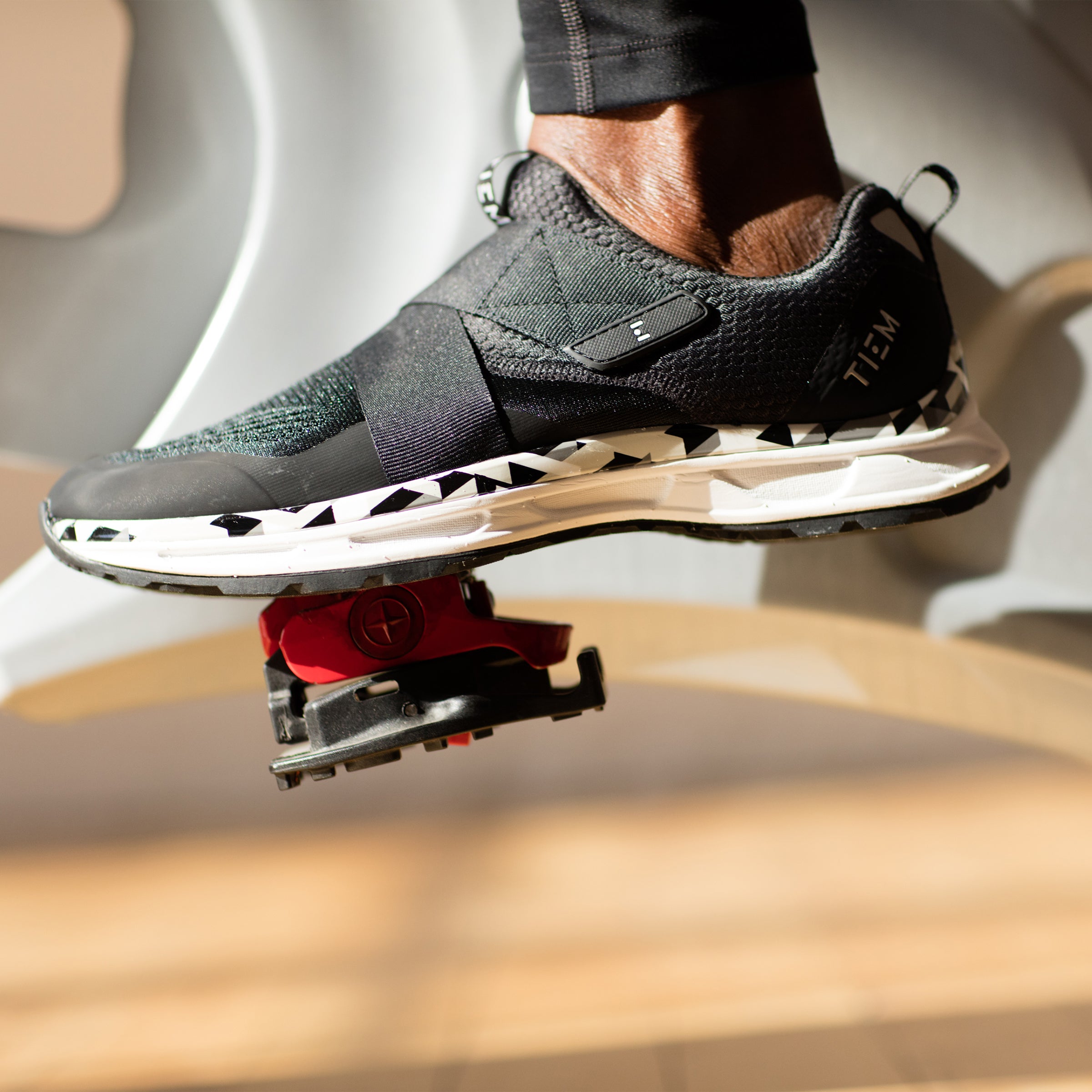 Slipstream Cycling Shoe Black Geometric TIEM